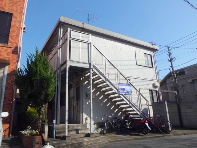 シティハイム　シルフィードのエントランス|セキスイハイム施工　閑静な住環境　南向き日当り良好