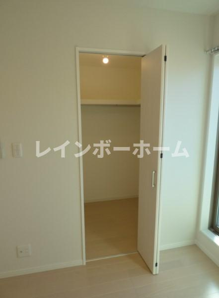 AJ南柏WestⅠ特典：仲介手数料が無料です!!の収納|大きなものも収納できそうです
