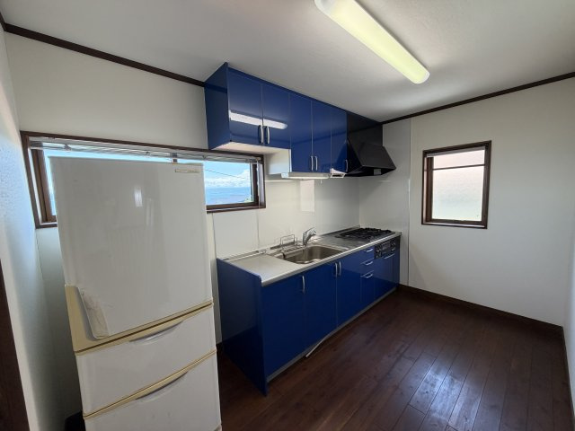 沼津市　戸田　絶景を独り占めのキッチン|2Fキッチン(1Fにもキッチンあり)