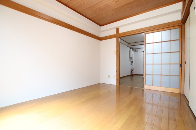 矢島コーポの洋室