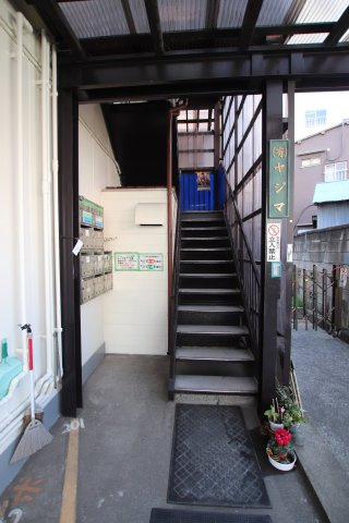矢島コーポのエントランス
