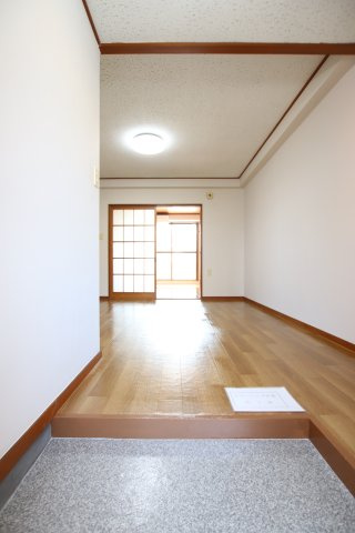 矢島コーポの玄関