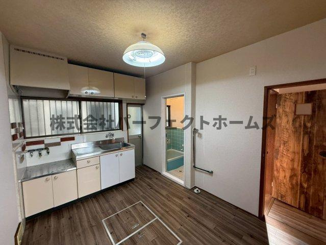 高野道1丁目戸建　賃貸の居間・リビング|リビングです