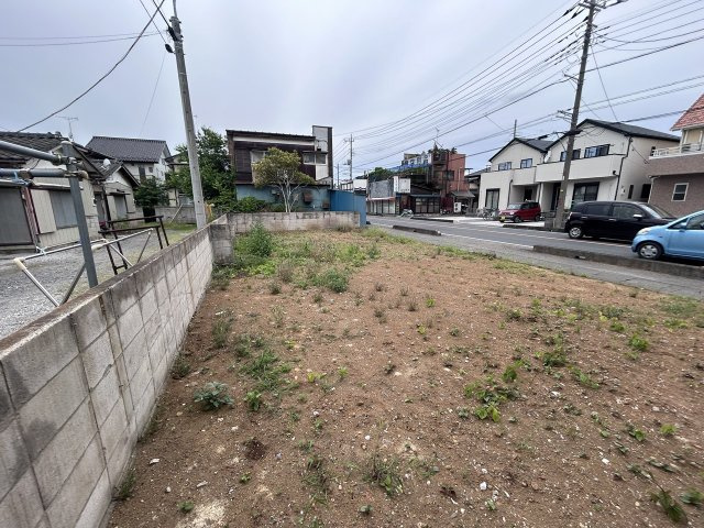久喜本町四丁目売地の前面道路含む現地写真