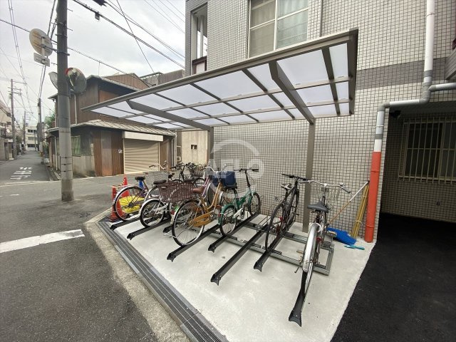 K’s court真法院　五条小学校区のその他共用部分|K’s court真法院　駐輪場