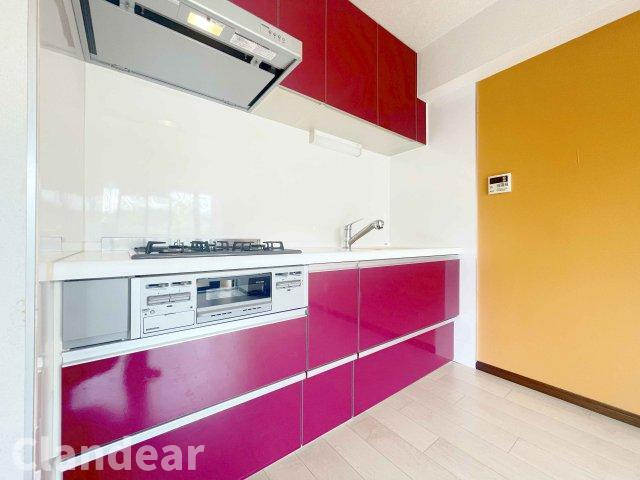 ライオンズマンション金町第5のキッチン|ドキドキの新生活も、安心してスタート。ぴったりの住まいを見つけませんか？クランディアが一緒に住まい選びをサポートします‼　まずは、お気軽にお問合せください　＃クランディア