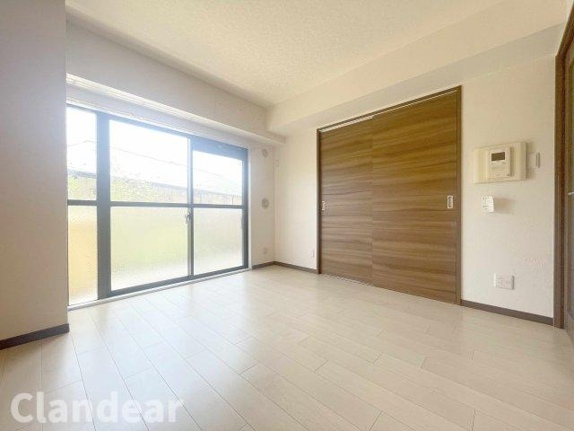 ライオンズマンション金町第5の洋室|ドキドキの新生活も、安心してスタート。ぴったりの住まいを見つけませんか？クランディアが一緒に住まい選びをサポートします‼　まずは、お気軽にお問合せください　＃クランディア