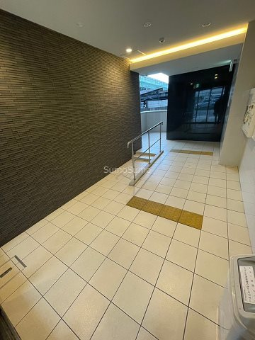S-FORT難波西のロビー