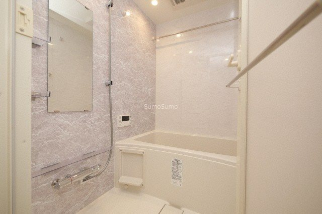 S-RESIDENCE大阪上本町の浴室
