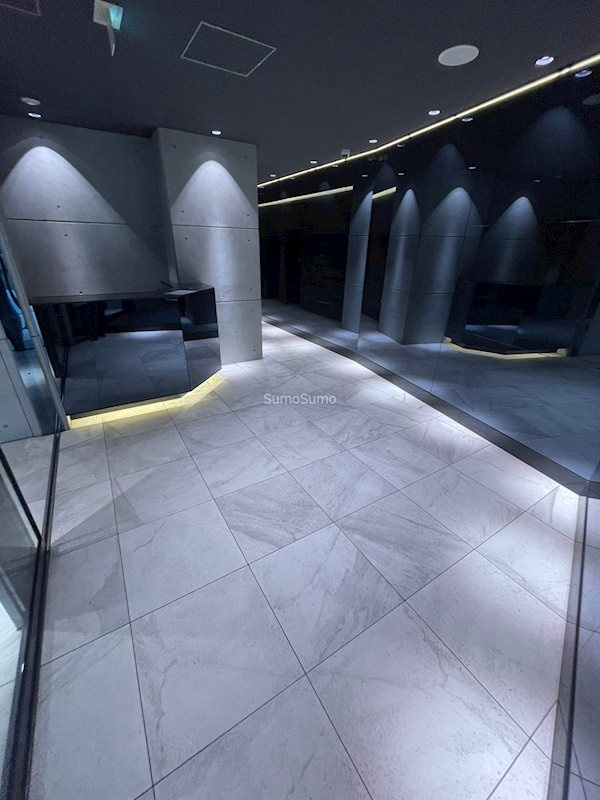 S-RESIDENCE南堀江のロビー