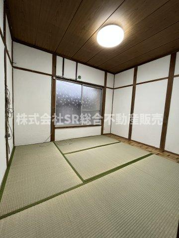 稲田本町1丁目中古テラスハウスの和室|日本らしい落ち着いた雰囲気の和室です