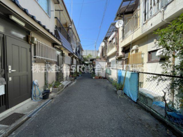 稲田本町1丁目中古テラスハウスの前面道路含む現地写真|前面道路含む現地写真です