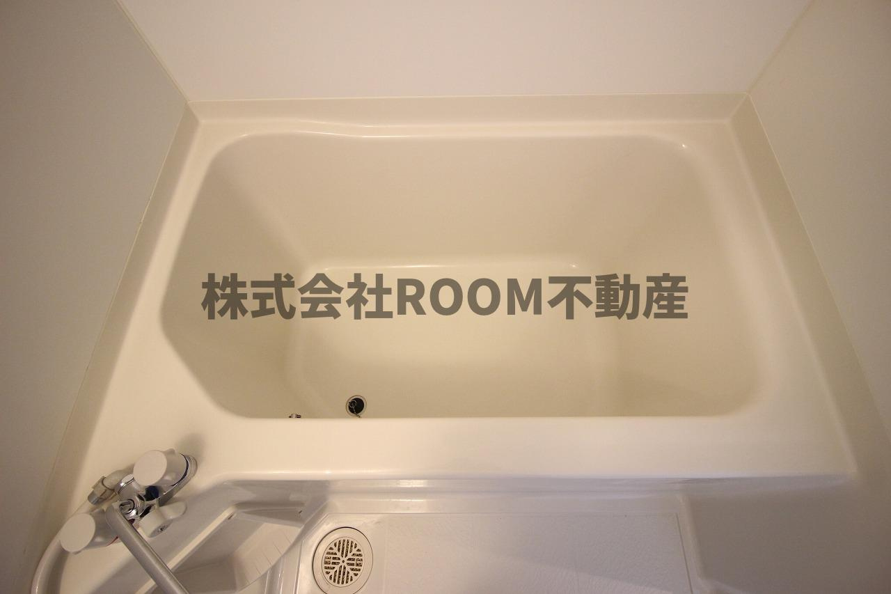 フローリアンの浴室|落ち着いた空間のお風呂です