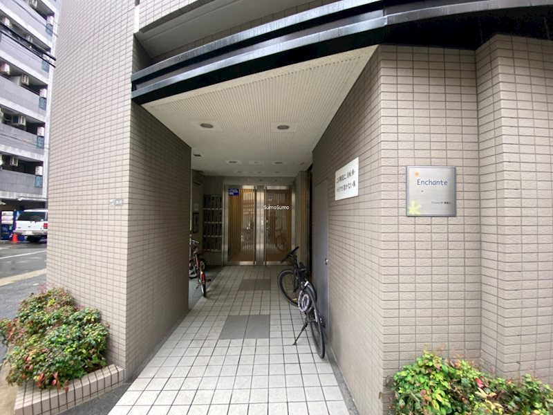 アンシャンテ南堀江のエントランス