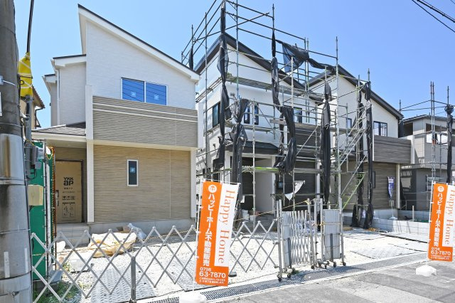 ハートフルタウン東園田町3丁目新築一戸建て全6区画│3LDK+駐車2台可 の外観|家族の未来を見据えた、全6区画の新しい街並み。前面道路が広く、駐車の際も安心です。阪急「園田」駅まで徒歩圏内で生活至便。皆様からのご連絡を心よりお待ちしております。