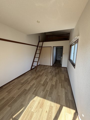 アベマンションの内装