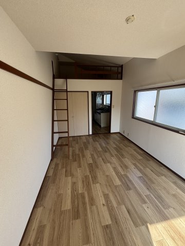 アベマンションの内装