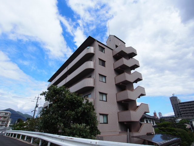 ガーデンHATANOの外観