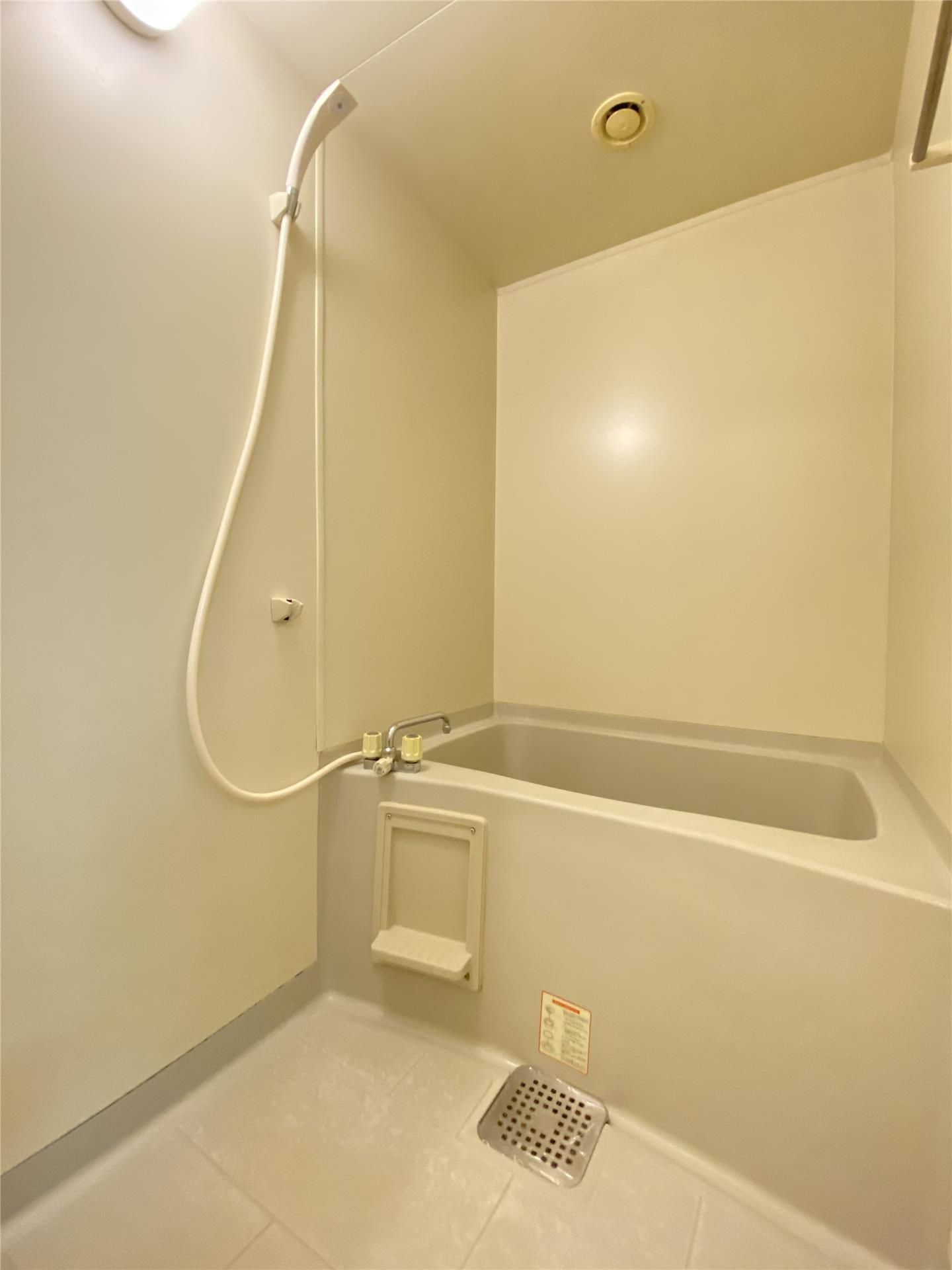 フォレストハイム新屋敷の浴室