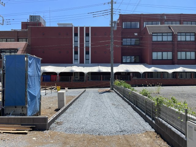 【前面道路含む現地写真】 | 深谷市上野台第63期　クライン　新築戸建　全2棟　1号棟 | 7/23撮影
