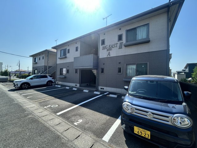 ビックイーストⅡ Ａ棟の駐車場