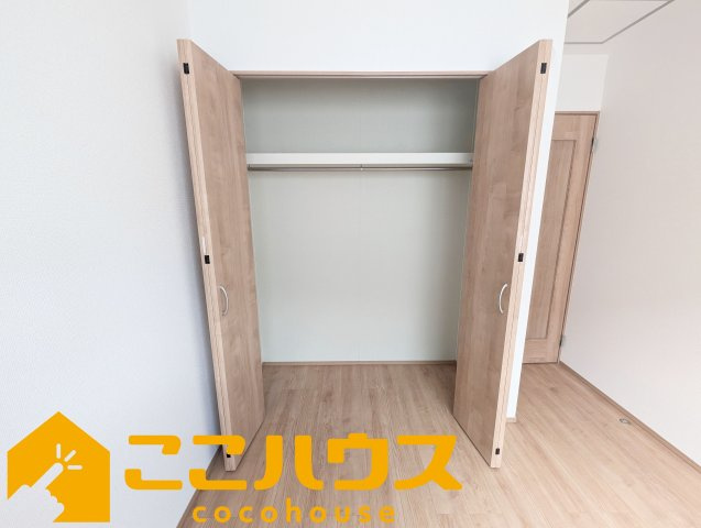 浦添市牧港1丁目332番　新築戸建て　全2棟　A号棟の収納|衣類を整理しやすい収納空間◎