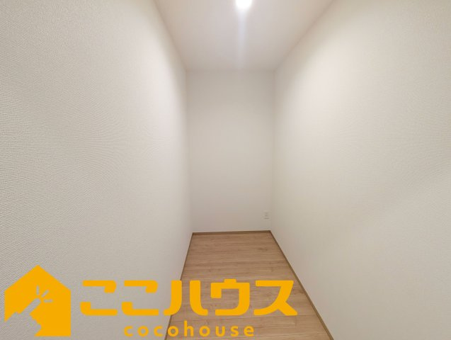 浦添市牧港1丁目332番　新築戸建て　全2棟　A号棟の収納|収納力に優れたパントリー