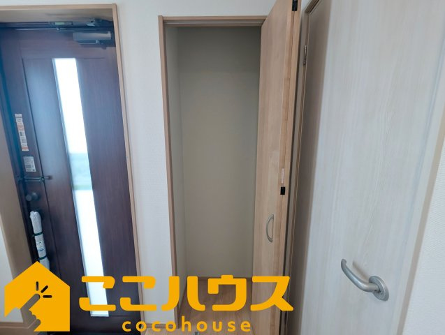 浦添市牧港1丁目332番　新築戸建て　全2棟　A号棟の収納|あると嬉しい玄関収納