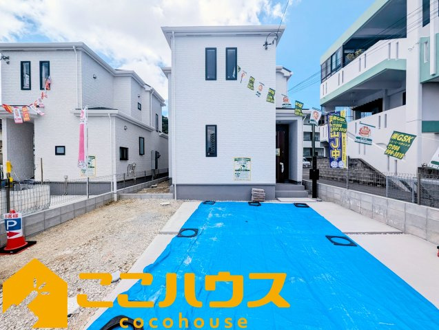 浦添市牧港1丁目332番　新築戸建て　全2棟　A号棟の駐車場|並列駐車3台可◎　※車種によります