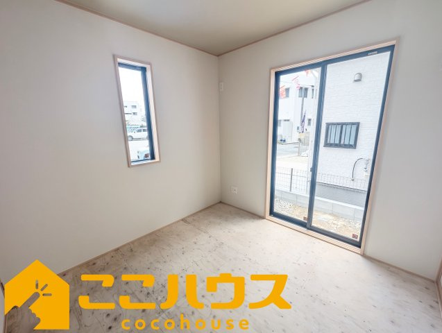 浦添市牧港1丁目332番　新築戸建て　全2棟　A号棟の和室|和室4.5畳