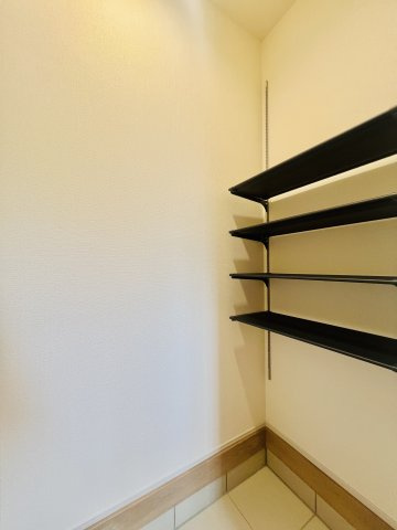 前橋市後家町の収納|靴やアウトドア用品も汚れを気にせず収納出来る土間収納♪