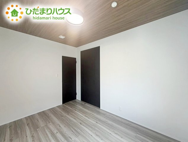 いわき市平下神谷Ⅰ期　新築戸建　3号棟の寝室|たっぷり光りの入る明るい主寝室です！