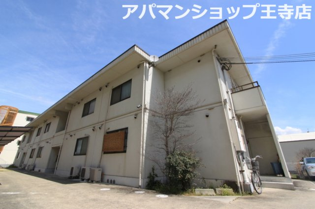 香芝市鎌田のアパート