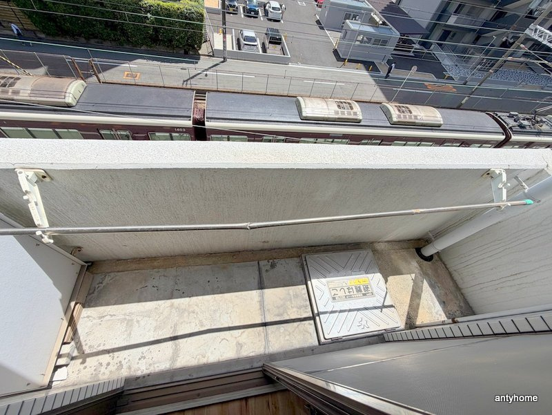 クレイン新大阪　仲介手数料無料のバルコニー