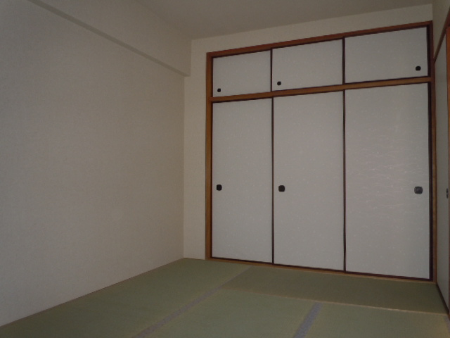 キンキマンションの寝室