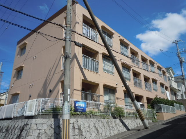 キンキマンションの外観