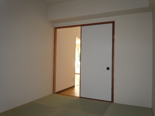 キンキマンションのその他