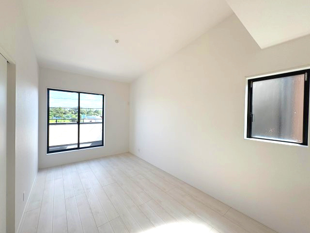 《仲介手数料半額》狭山市広瀬台11期GRAFARE全7棟　4号棟の洋室|洋室8.25帖