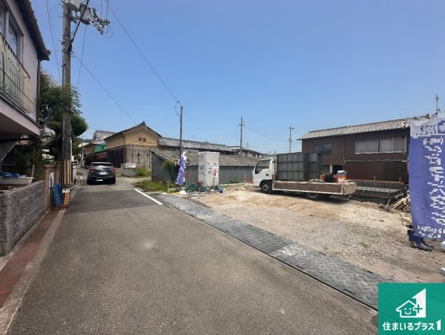 加西市北条町栗田　第1期　新築一戸建ての前面道路含む現地写真|現在建築中！落ち着いた街並みで新生活を始めることが出来そう！周辺の物件も併せてご紹介させて頂きます！