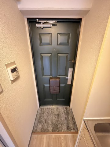 大阪市都島区高倉町１丁目の賃貸マンションの玄関