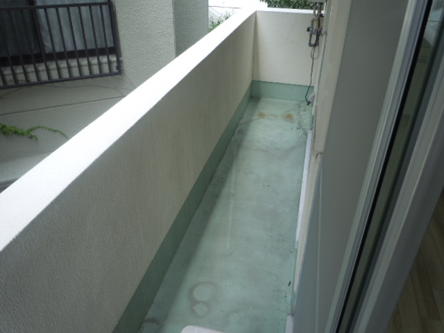 アイランド岡町のバルコニー