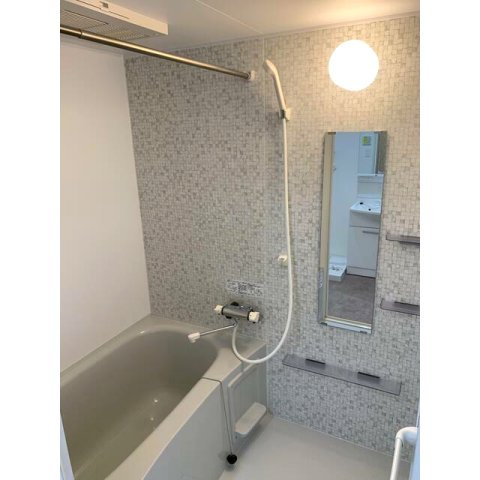 CORLUX新町の浴室