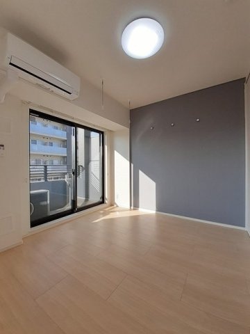 Ｌｉｎｏ　ａｓａｋｕｓａの内装|明るい色調の室内です