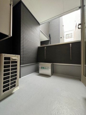 Anecis 橘　名古屋市賃貸　仲介手数料無料のバルコニー