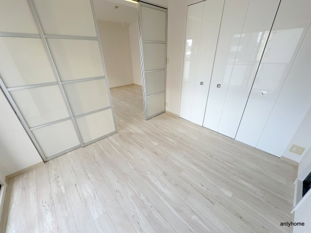 エルミタージュ難波南２　仲介手数料の寝室