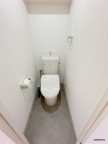 エルミタージュ難波南２　仲介手数料のトイレ