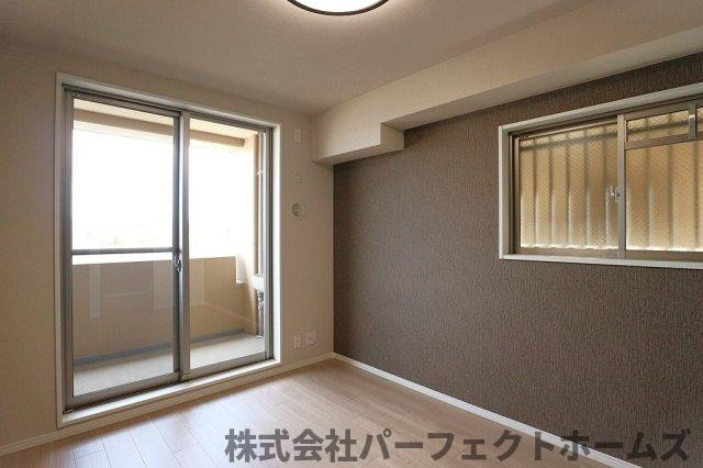 メロディーハイム楠葉7番館の洋室|きれいな洋室です