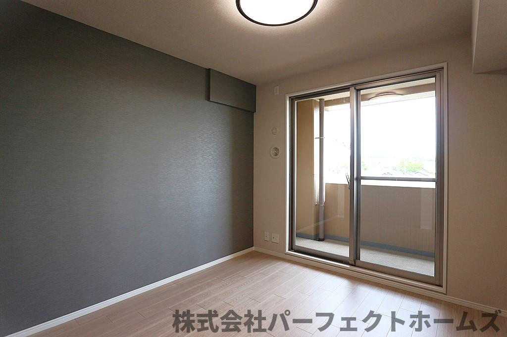 メロディーハイム楠葉7番館の洋室|広々とした洋室です