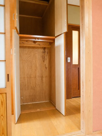 緑区大島エレベーター付バリアフリー邸宅の収納