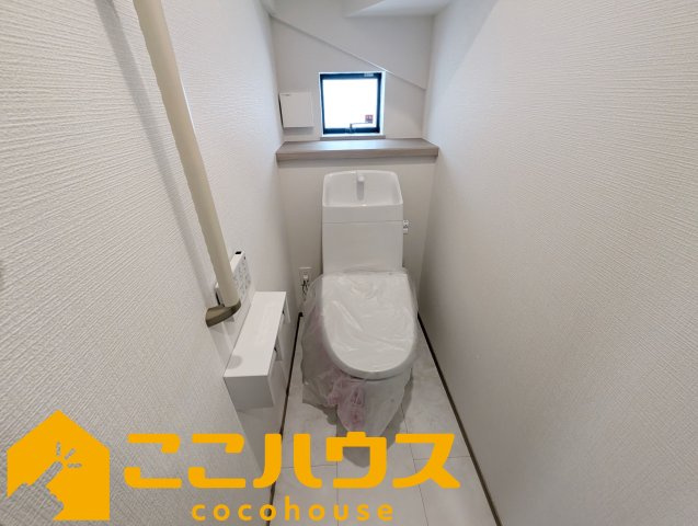浦添市牧港1丁目332番　新築戸建て　全2棟　B号棟のトイレ|高機能トイレ